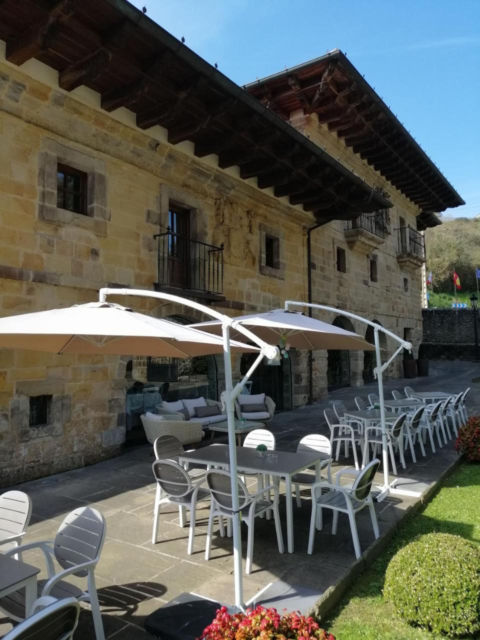 Palacio de Arce Exterior foto